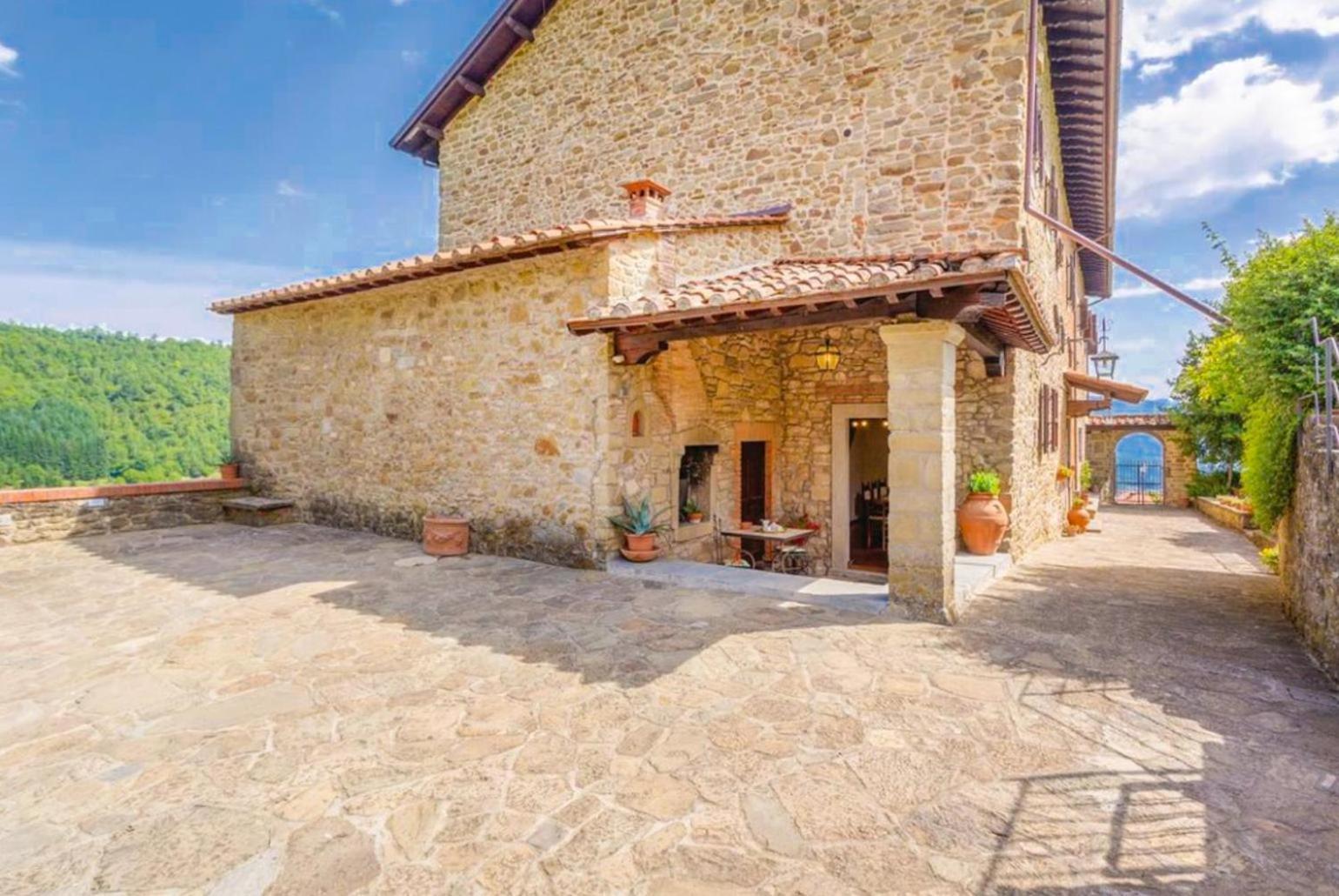 Villa Il Castello Ortignano Raggiolo Bagian luar foto
