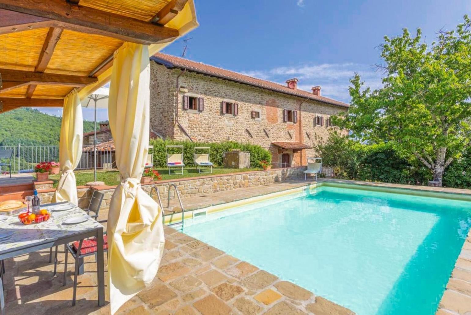 Villa Il Castello Ortignano Raggiolo Bagian luar foto